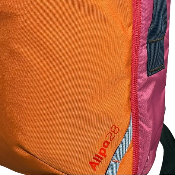 NWOT Cotopaxi Allpa 28 Del Dia One of a Kind Color Combo. Travel Bag w/ Raincoat - Picture 7 of 12